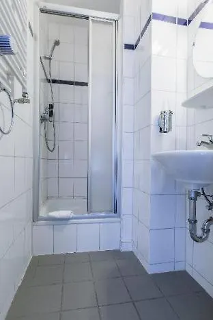 מלון A&o Hauptbahnhof 2*