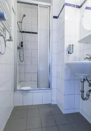 Hotel A&o Hauptbahnhof 2*